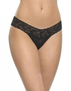 Hanky Panky Stretch Signature Lace Low Rise Thong 4911