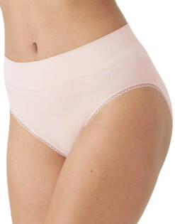 Wacoal Feeling Flexible Hi Cut 871332 16 Wacoal Feeling Flexible Hi Cut 871332 -Underline Fashion Store 871332 253 S