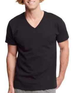 Hanes Men Traditional Fit ComfortSoft Tagless Dyed Black V-Neck Undershirt 3-Pack 7883B3