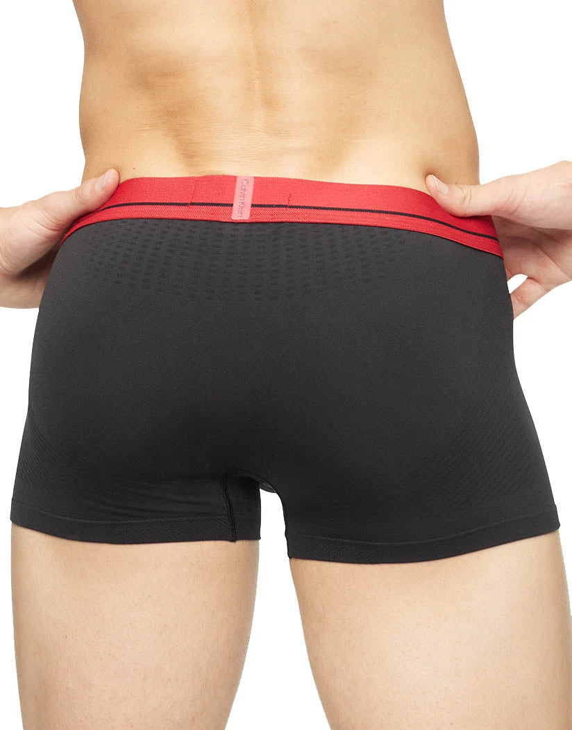 Calvin Klein Techno Minimal Low Rise Trunk NB3031 7 Calvin Klein Techno Minimal Low Rise Trunk NB3031 - Image 7