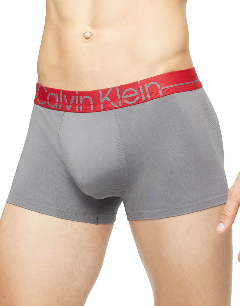 Calvin Klein Techno Minimal Low Rise Trunk NB3031 2 Calvin Klein Techno Minimal Low Rise Trunk NB3031 - Image 2