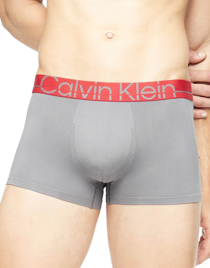 Calvin Klein Techno Minimal Low Rise Trunk NB3031 1 Calvin Klein Techno Minimal Low Rise Trunk NB3031